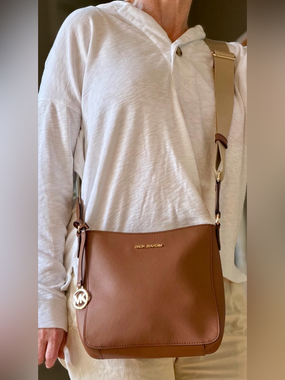 Michael Kors Classic Jet Set Travel Small Messenger Crossbody Luggage